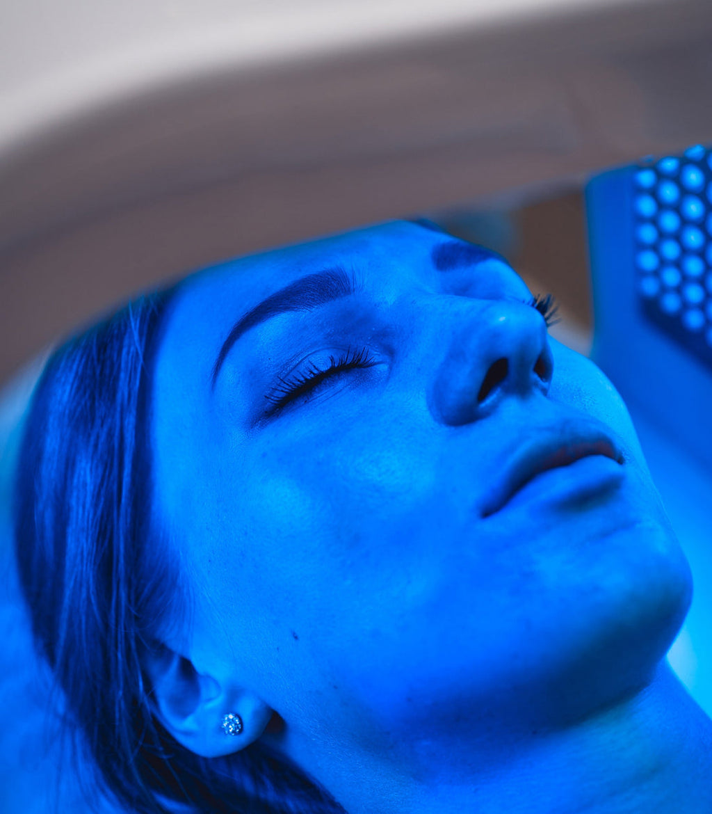 AstraGlow 7-Color LED Light Therapy Device for Radiant Skin - Desfino