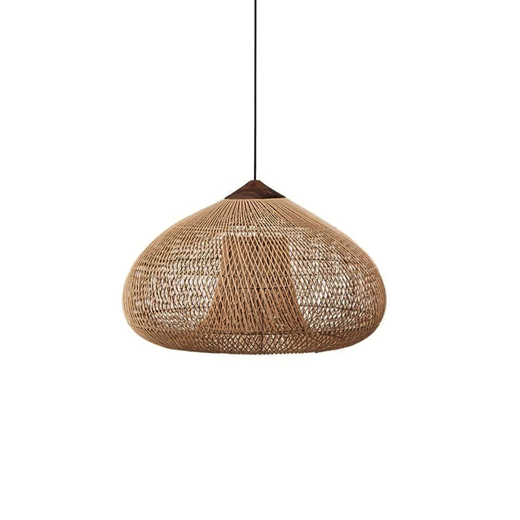 Pendelleuchte aus geflochtenem Rattan – kunstvoll handgewebtes Muster