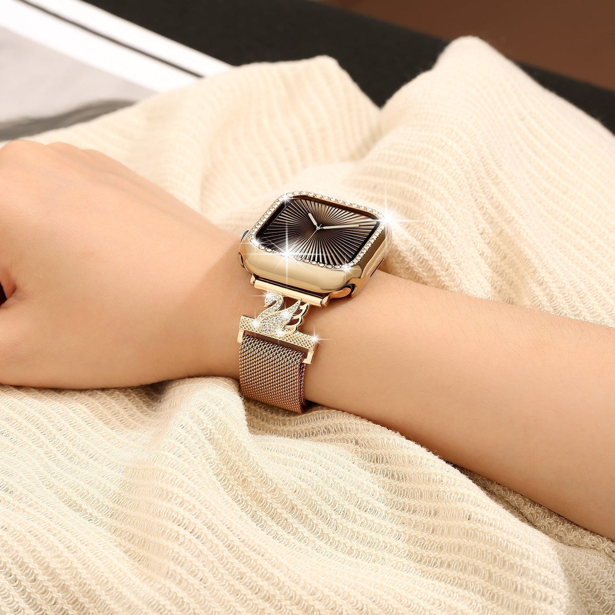 Marisette Milanese-armbånd i rustfritt stål til Apple Watch — Magnetisk lukking - Desfino