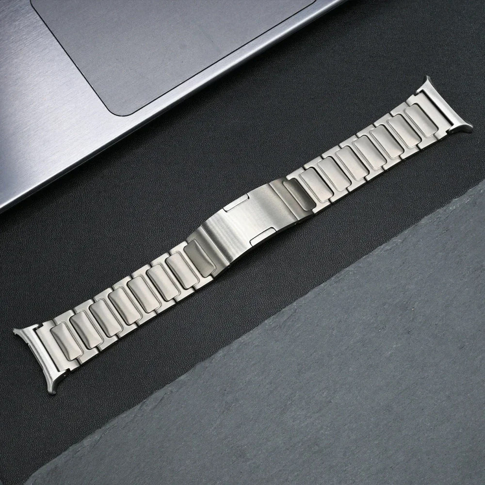 Arvella Titanium Samsung Watch 7 Ultra Strap — 70 g DLC, 140–230 mm - Desfino