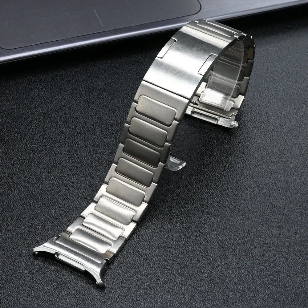 Arvella Titanium Samsung Watch 7 Ultra Strap — 70 g DLC, 140–230 mm - Desfino