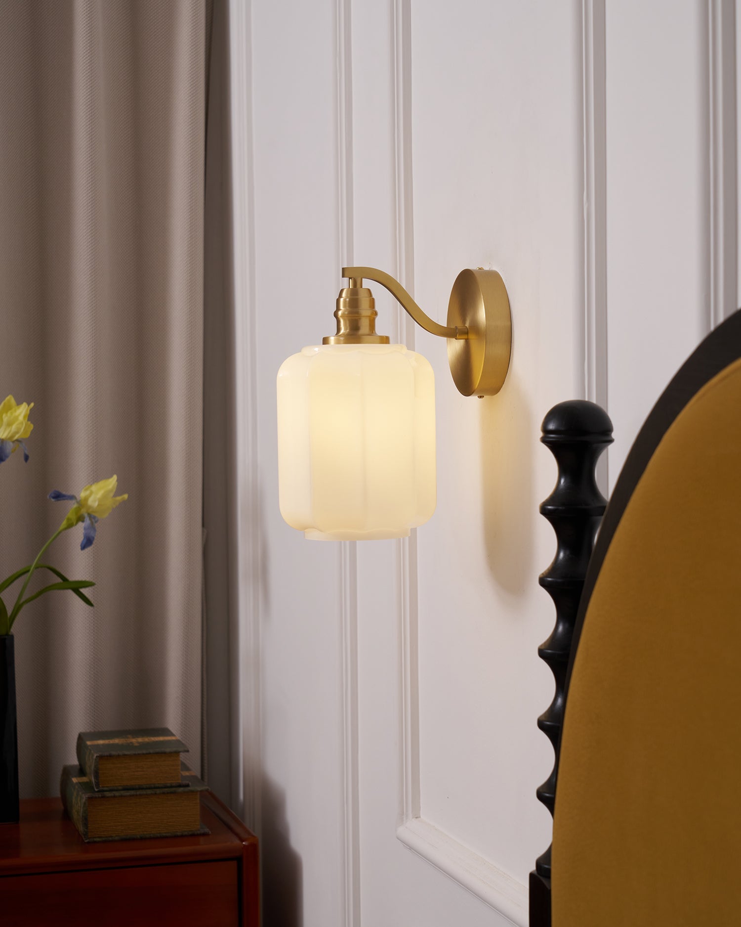 Henry Wall Lamp — 15x25cm Damp Rated Compact Light