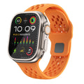 רצועת שעון Apple Watch מ־AeroFlex מגומי FKM באיכות שווייצרית — מבנה מאוורר לזרימת אוויר