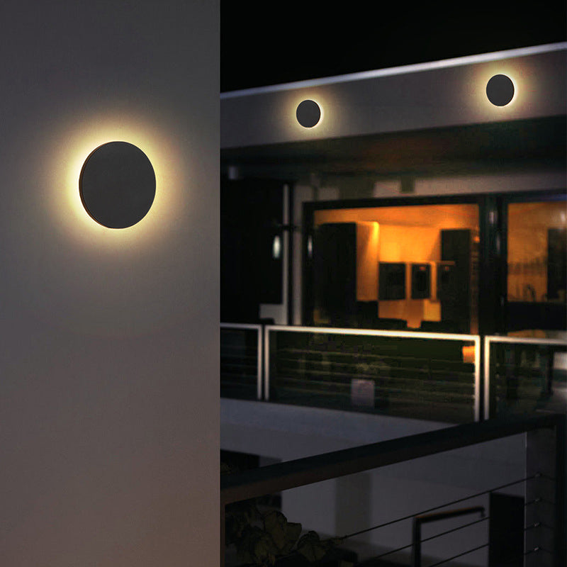 AeroLume Applique murale d’extérieur LED ronde, noire et blanche - Desfino