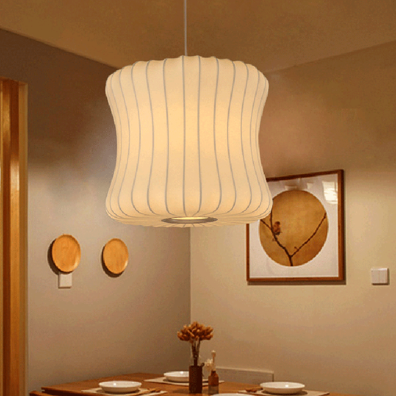 Vintage-LED-Pendelleuchte aus Seide in Laternenform | Desfino
