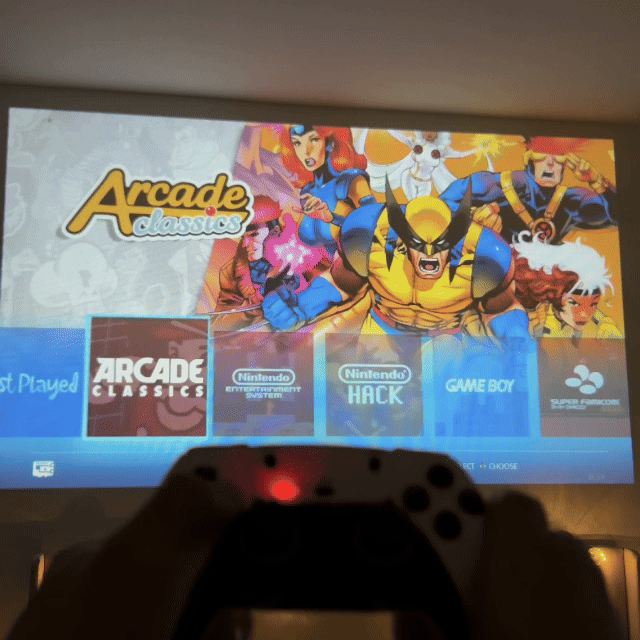 Projecteur rétro 7-en-1 : plus de 110,000 jeux, 70+ systèmes, sans WiFi - Desfino