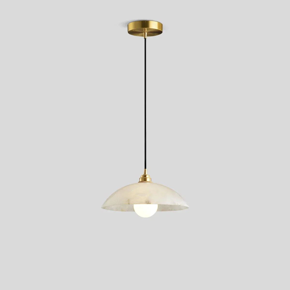Pendelleuchte aus spanischem Alabaster in Kuppelform für das Esszimmer | Desfino