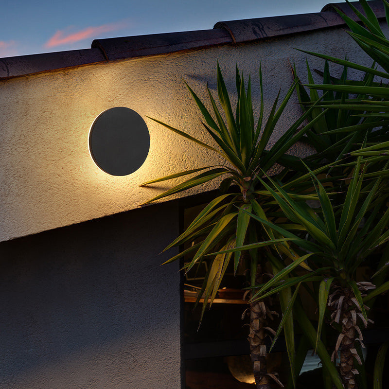AeroLume Applique murale d’extérieur LED ronde, noire et blanche - Desfino
