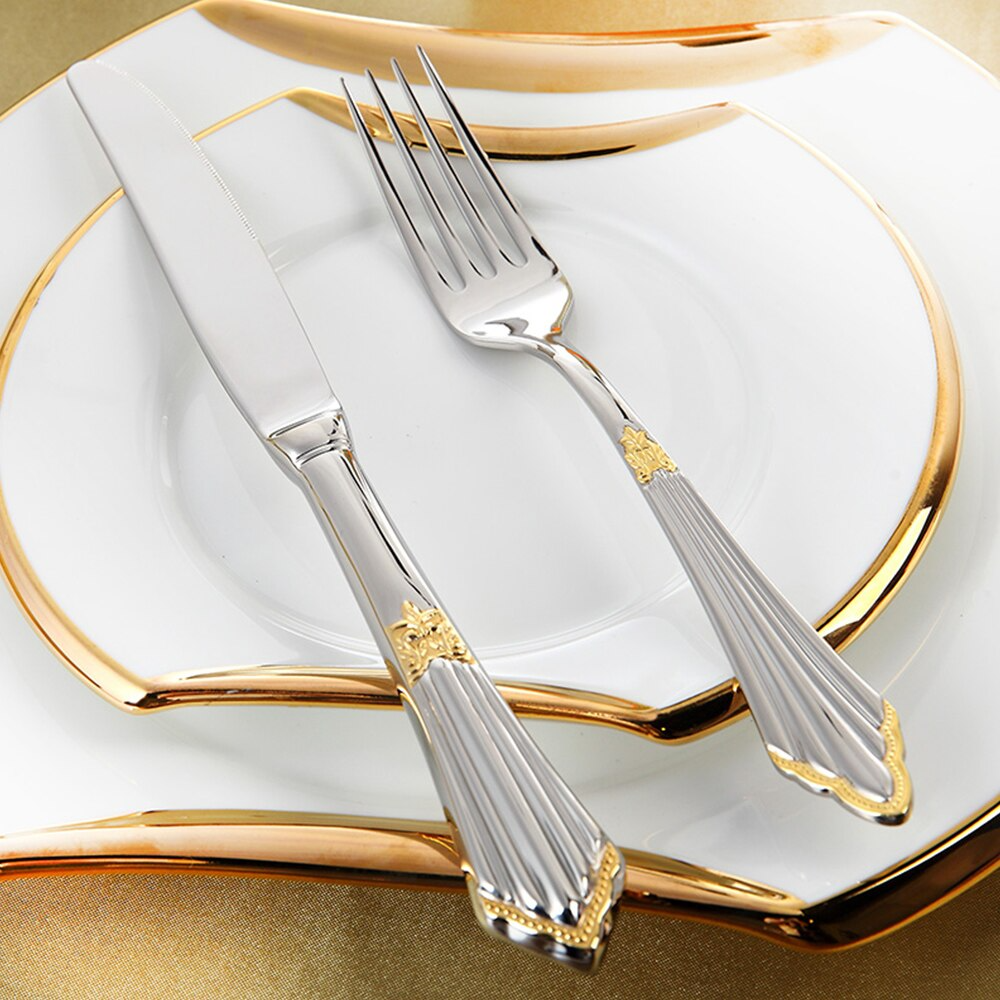 Set de tacâmuri Aurelia din oțel inoxidabil 18/10 — Design cu modele aurii, lucrat manual - Desfino
