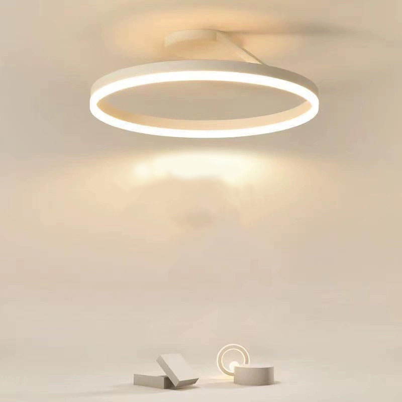 Plafonieră LED aurie contemporană LumaAura - profil elegant - Desfino