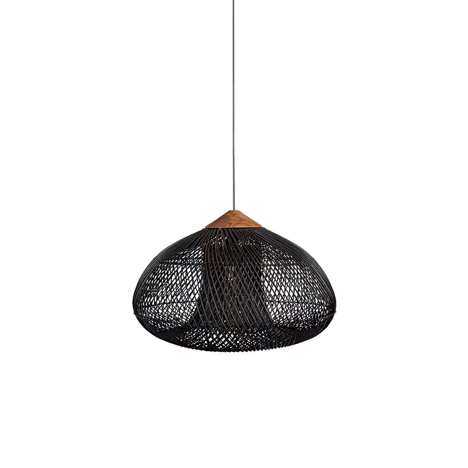 Pendelleuchte aus geflochtenem Rattan – kunstvoll handgewebtes Muster