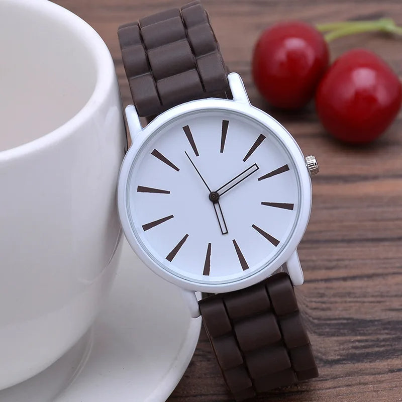 KairoHue Quartz Wristwatch — Clean Dial, Silicone Strap, Buckle Clasp - Desfino