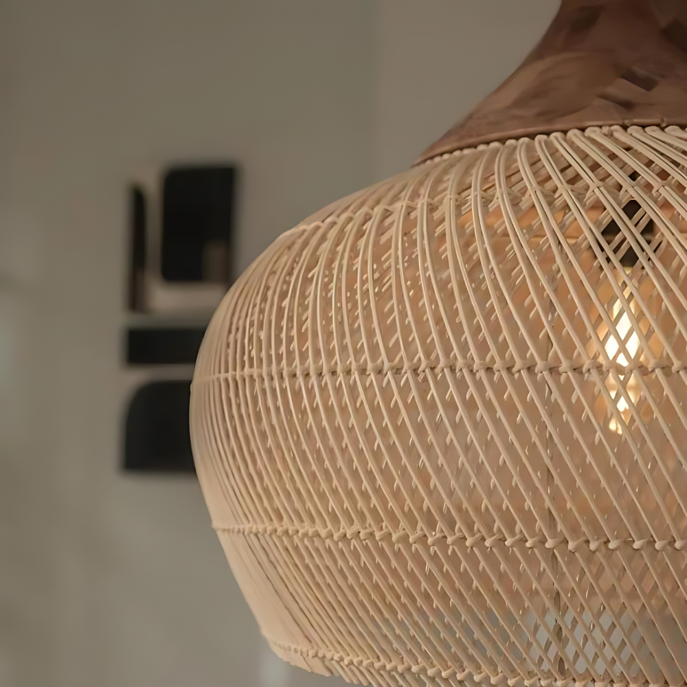 Aurelia Ręcznie wyplatana rattanowa lampa wisząca — nastrojowa lampa boho - Desfino