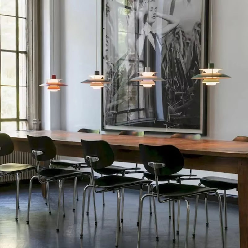 Lampă suspendată scandinavă Lumera — corp de iluminat în formă de petale - Desfino