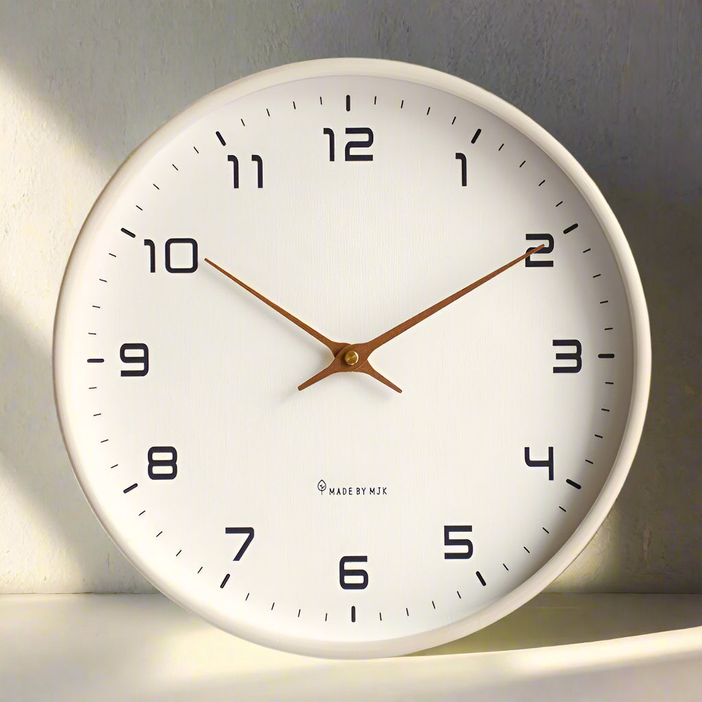 Orologio da parete scandinavo minimalista Skovren da 30 cm — Design essenziale - Desfino