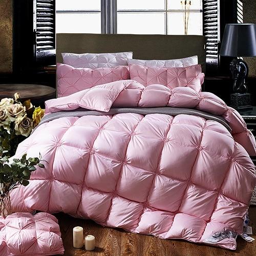 AuroraNest Cozy Down Blanket — Elegant Warmth for Restful Nights - Desfino
