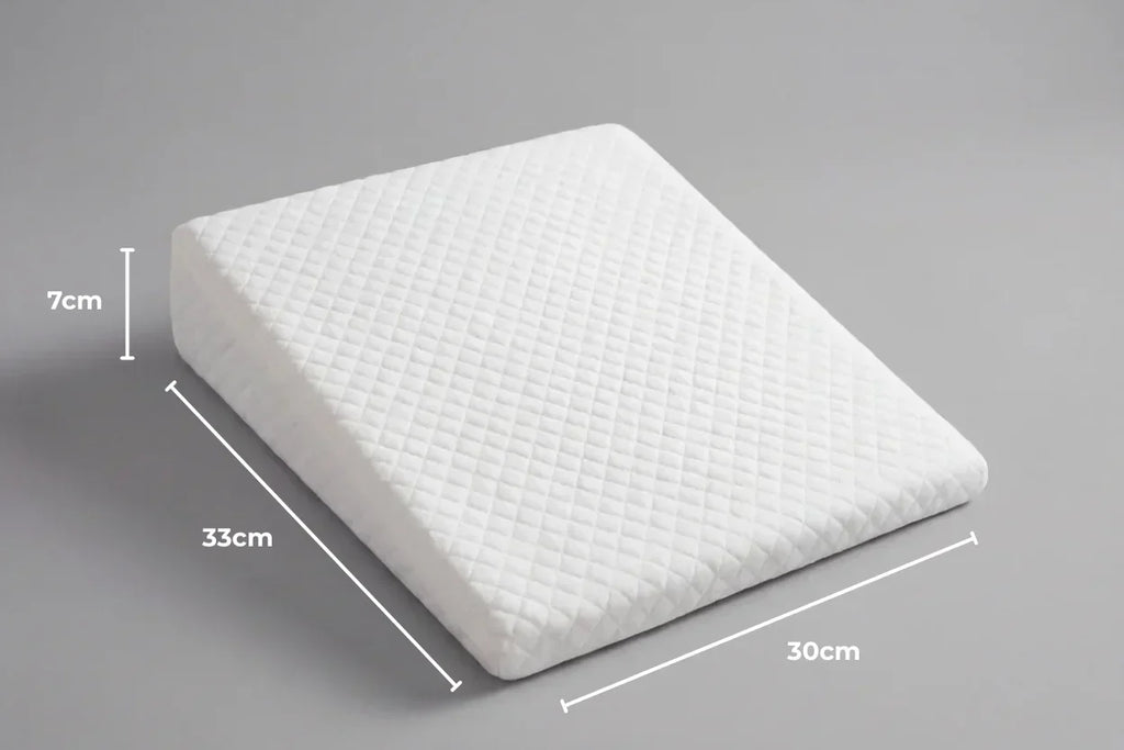 Babykeilkissen – Memory-Foam-Kern, integrierter waschbarer Bezug