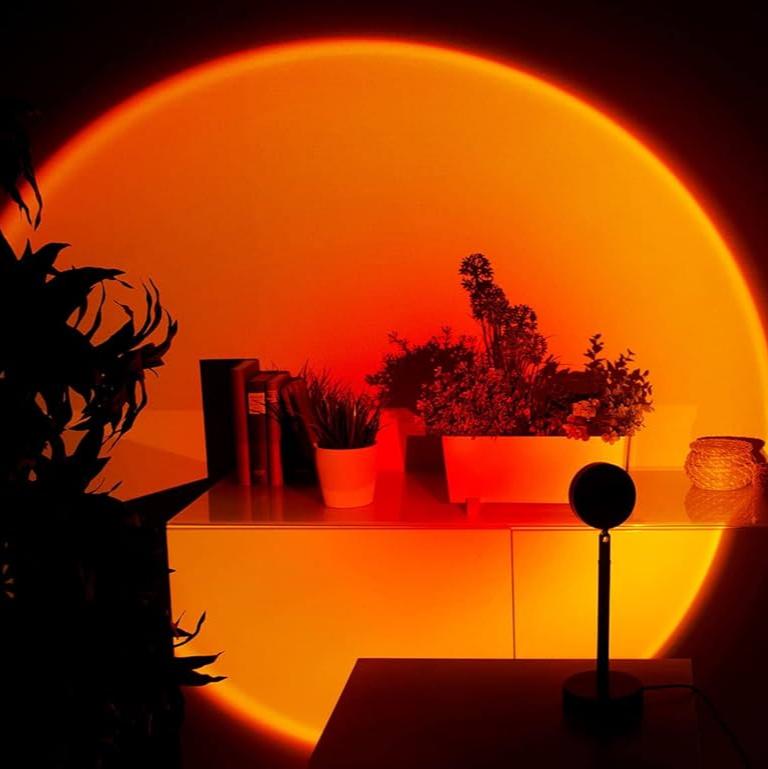 Solstice Sonnenuntergang-Projektorlampe — Einstellbare Ambientebeleuchtung | Desfino