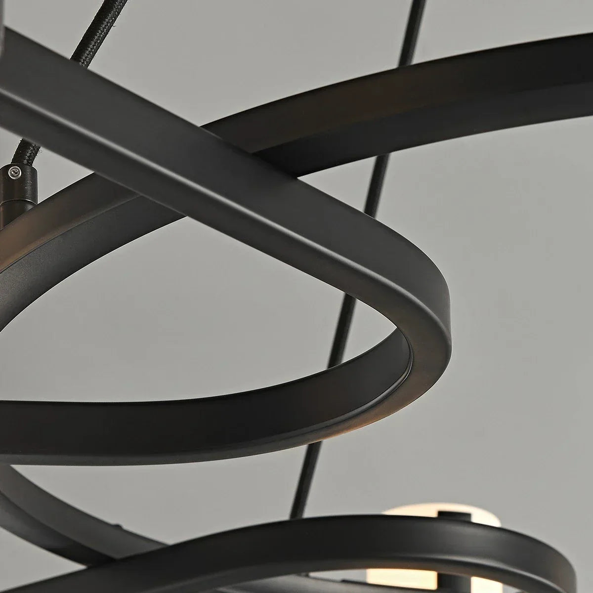 Nordic Creative Multi-Headed Round Chandelier | Desfino
