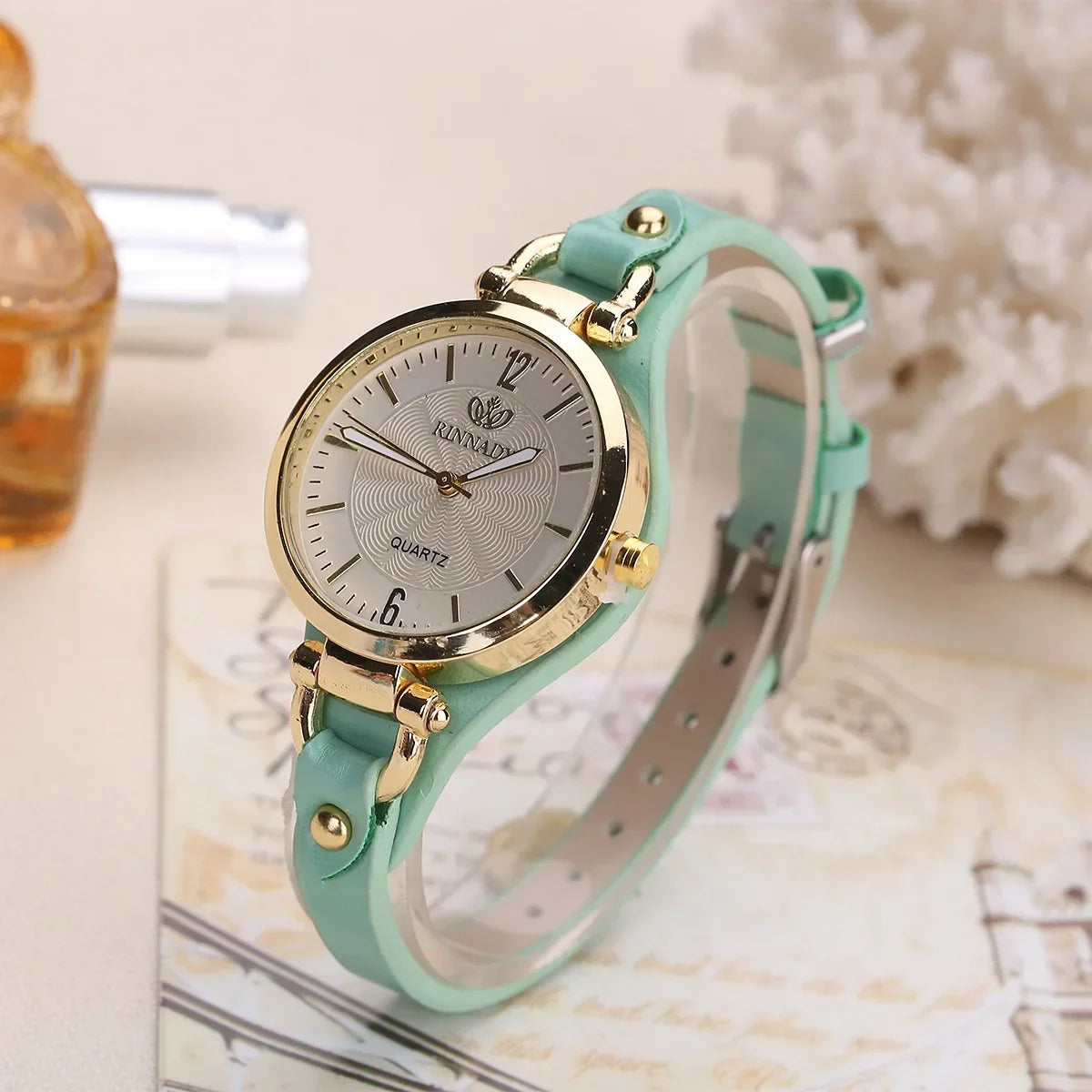 Relógio de pulso elegante para mulher Aurelia — Bracelete durável, mecanismo preciso - Desfino