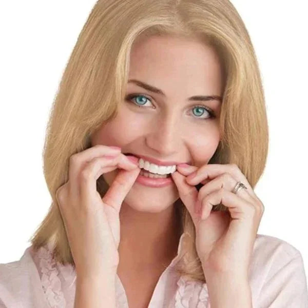 Facetas dentárias removíveis NovaSmile de encaixe para dentes superiores e inferiores - Desfino