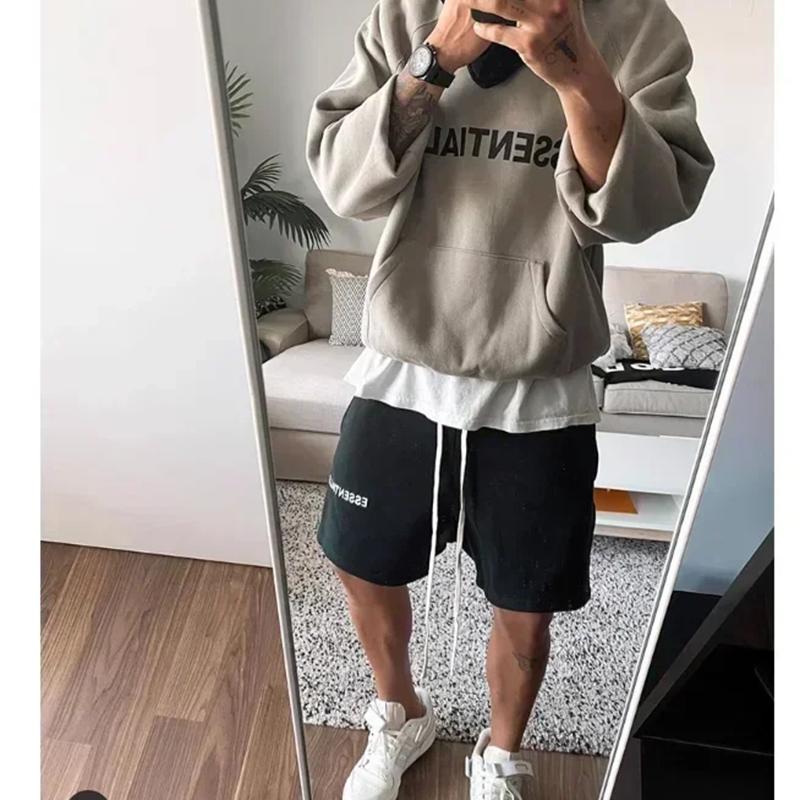 Fear of God Essentials Hoodie — 100 % Baumwolle, lockere Passform, Kängurutasche - Desfino