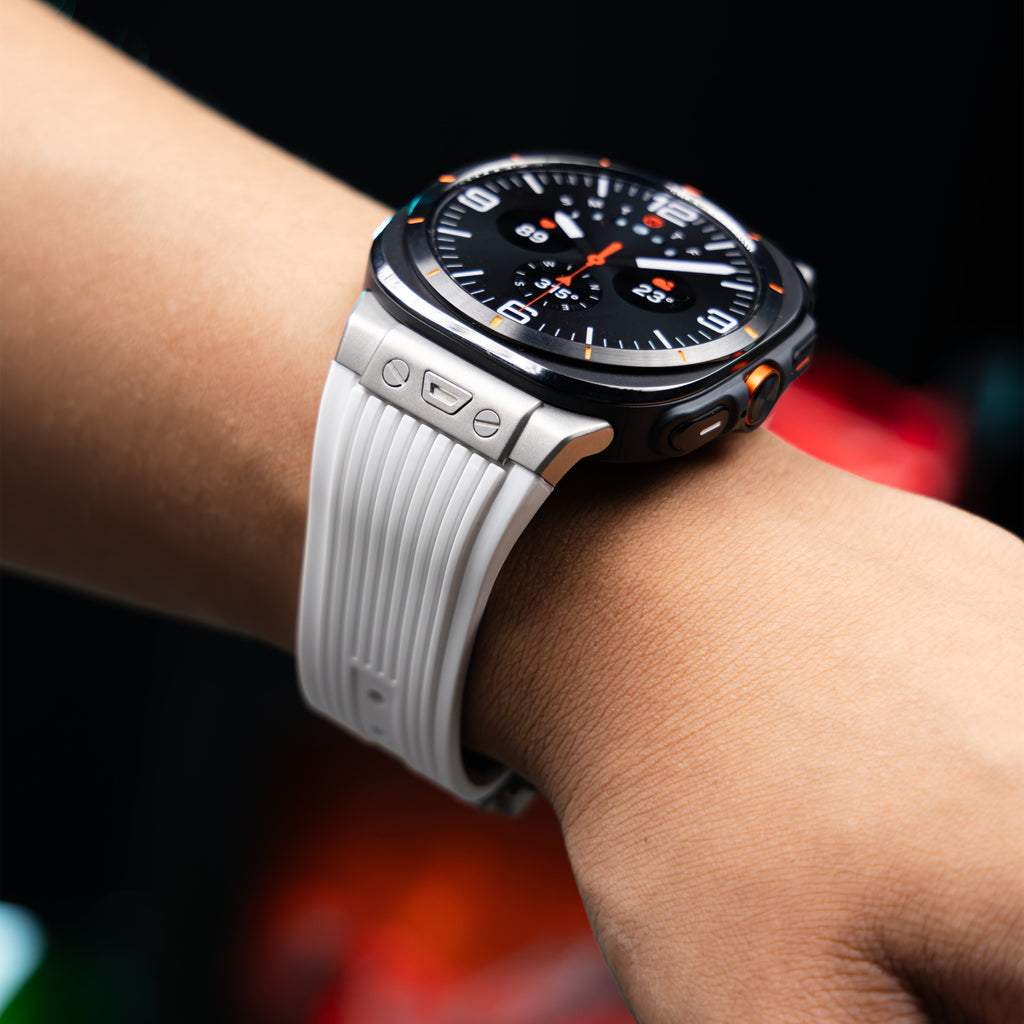 Mavero silikonrem for Samsung Watch Ultra - konturtilpasset - Desfino