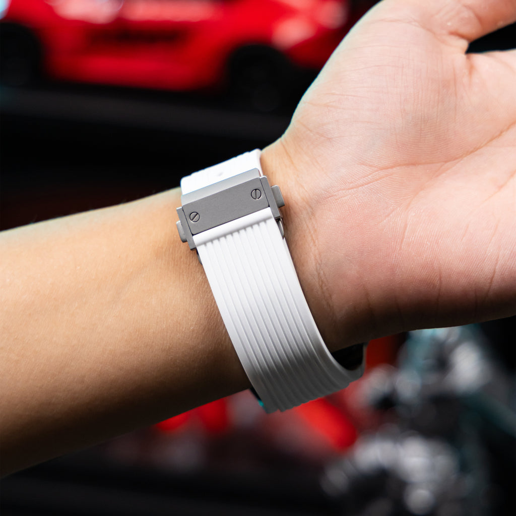 Mavero silikonrem for Samsung Watch Ultra - konturtilpasset - Desfino