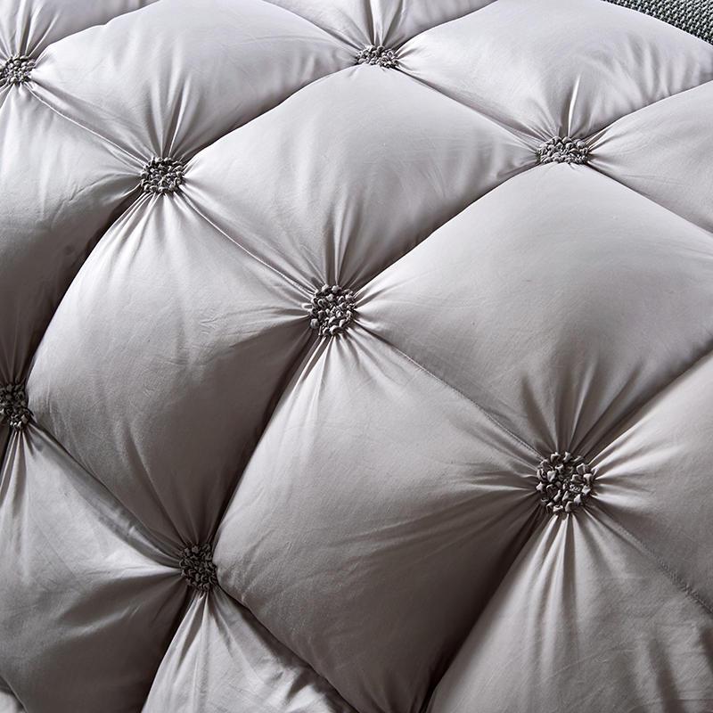 AuroraNest Cozy Down Blanket — Elegant Warmth for Restful Nights - Desfino