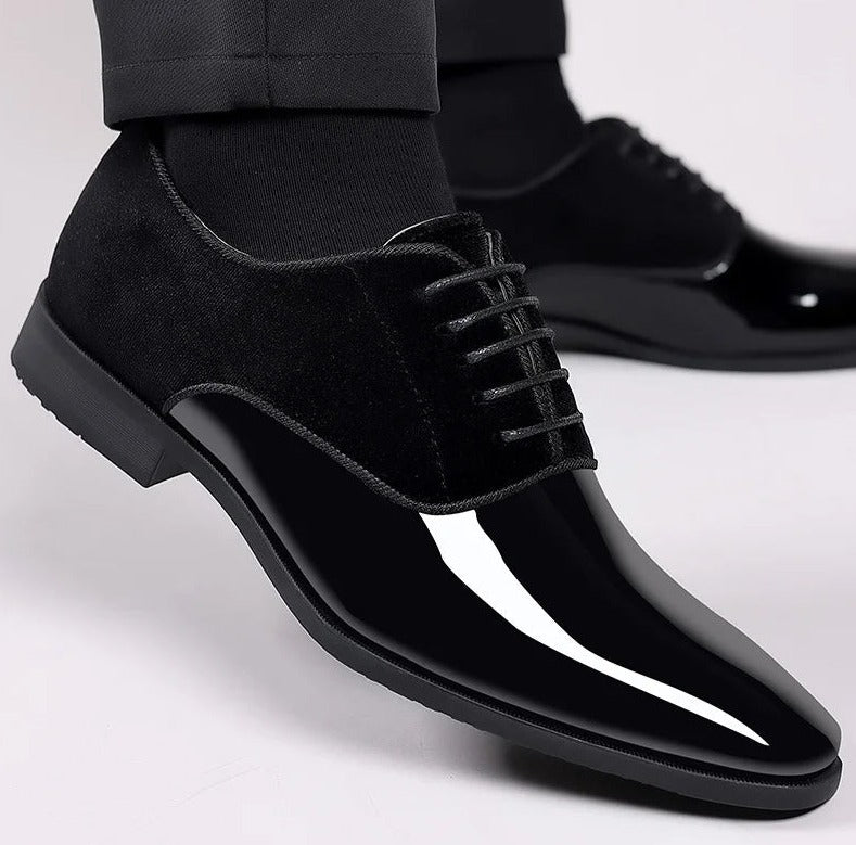 Sapatos de cerimónia de homem em pele envernizada AureaStride — Conforto leve - Desfino