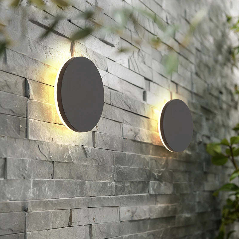 AeroLume Applique murale d’extérieur LED ronde, noire et blanche - Desfino