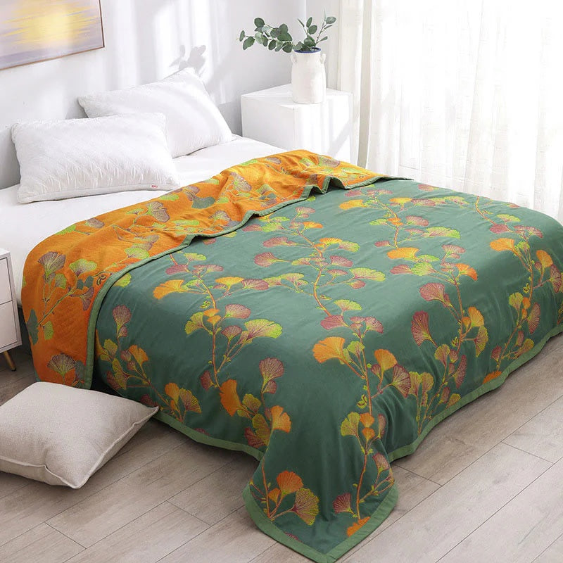 Couvre-lit jacquard réversible douillet Liora, motif de feuilles de ginkgo en silhouette | Desfino