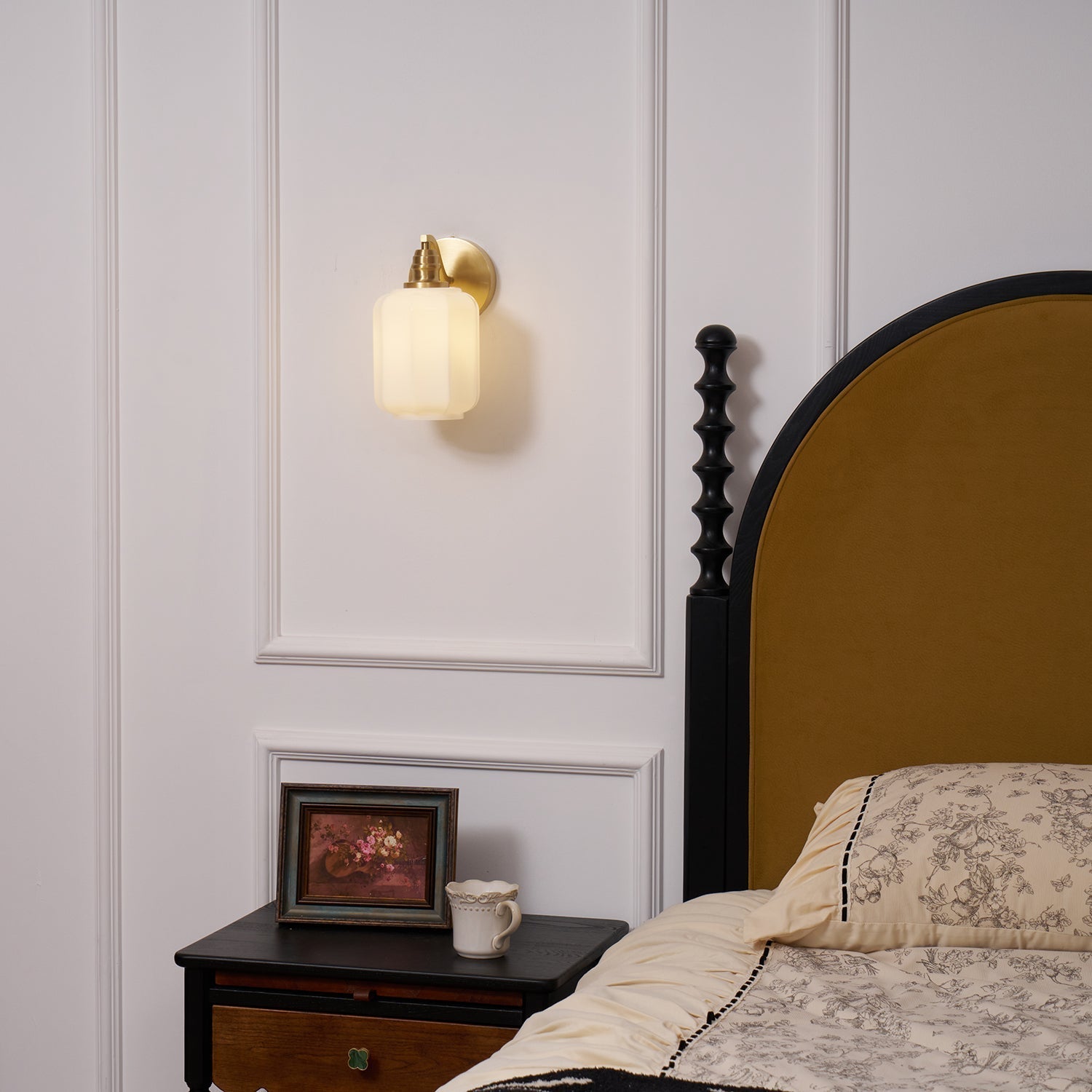 Henry Wall Lamp — 15x25cm Damp Rated Compact Light