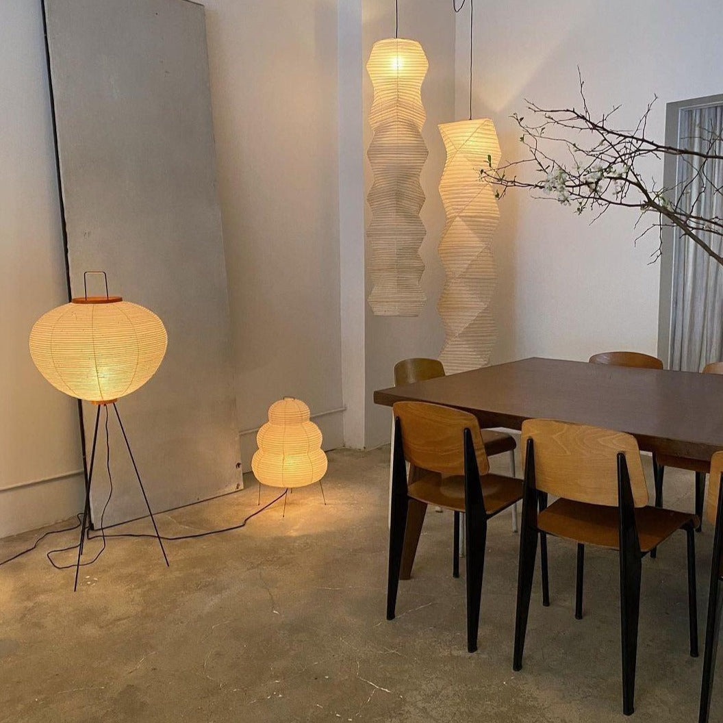 Hikaru slank gulvlampe inspirert av Japan, i rispapir - Desfino