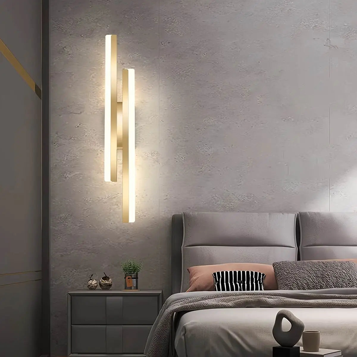 Antier Alana Minimalist H-Shaped Wall Lamp | Desfino