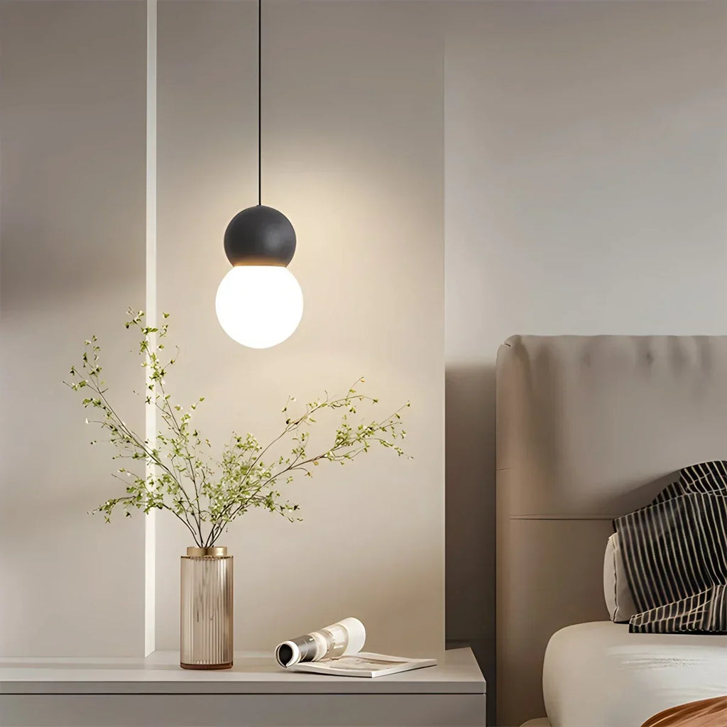 Kugelförmige Hängelampe im Creme-Stil, kleine Nachttischlampe | Desfino