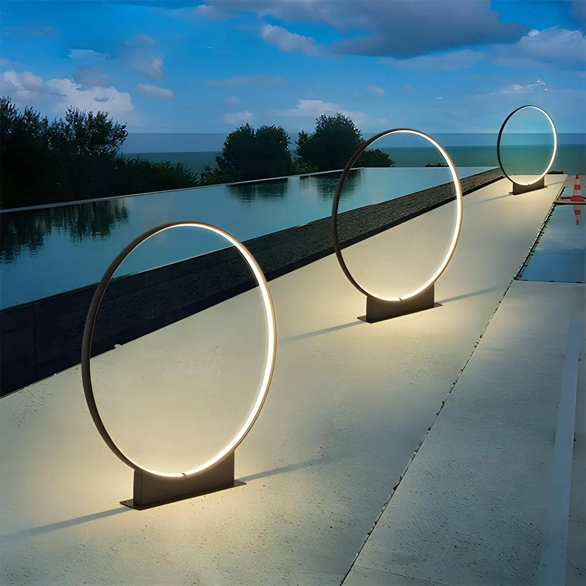 Ring Inner Glow Waterproof Lawn Light | Desfino