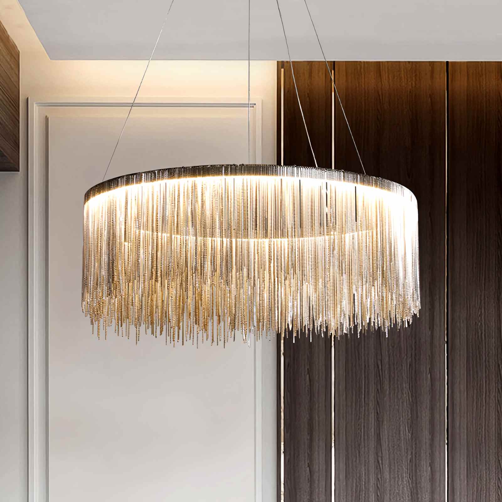 Moderner Kronleuchter mit Quasten im Art-déco-Stil | Desfino