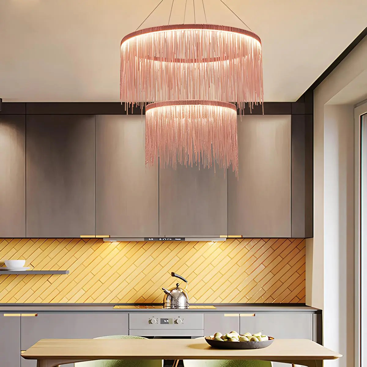 Moderner Kronleuchter mit Quasten im Art-déco-Stil | Desfino