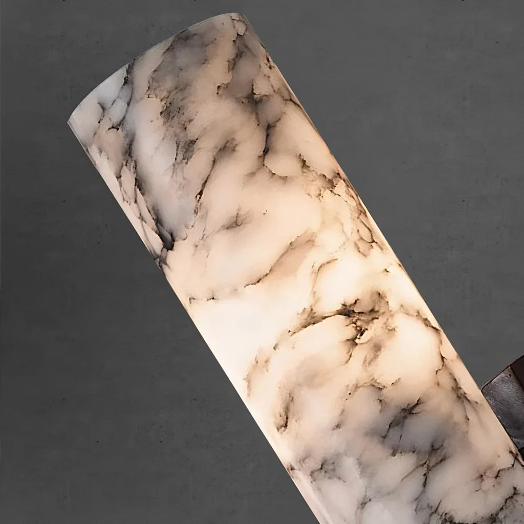 Kreative säulenförmige dekorative Wandleuchte aus spanischem Alabaster | Desfino
