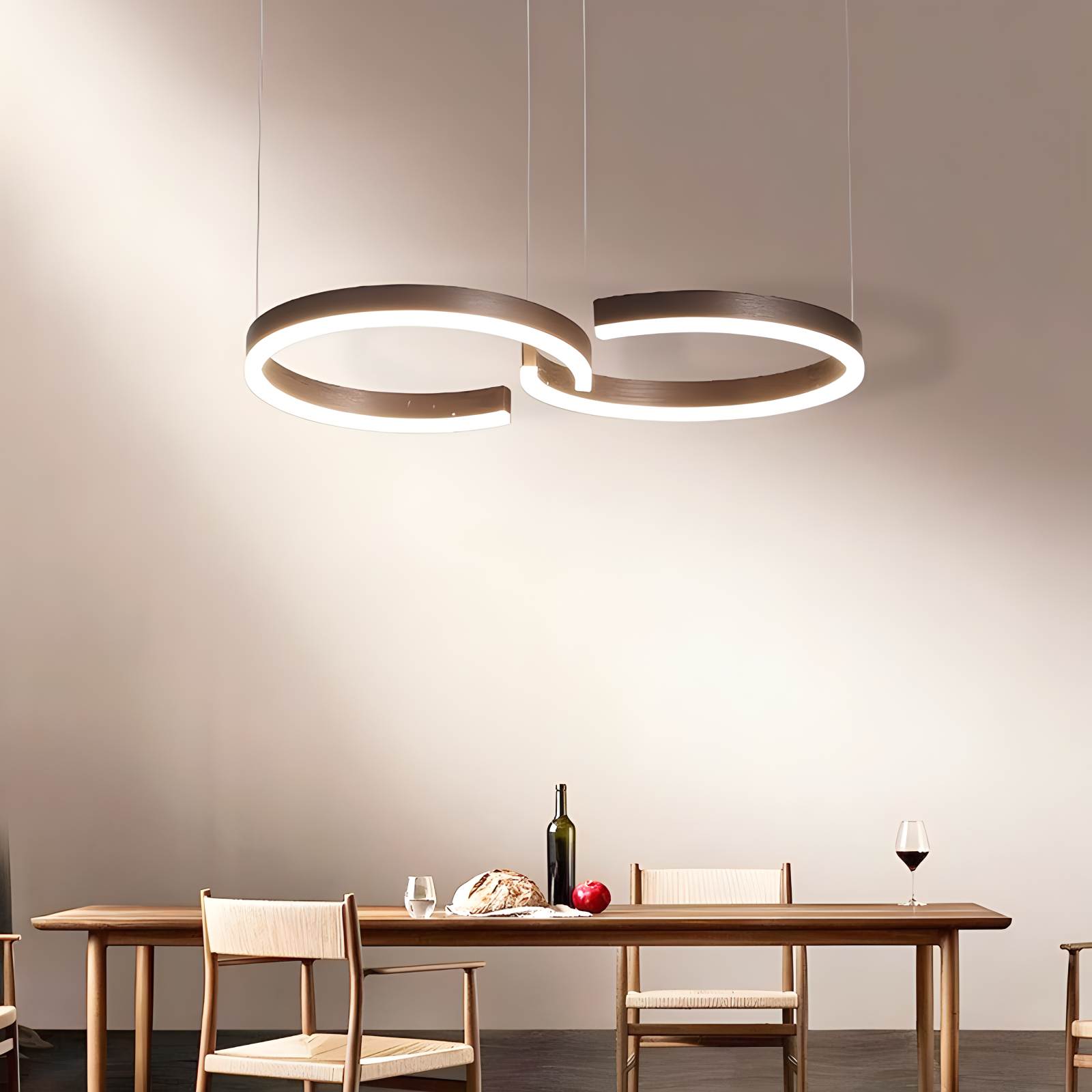 Nordische Pendelleuchte im luxuriösen Stil mit doppeltem C-Design | Desfino