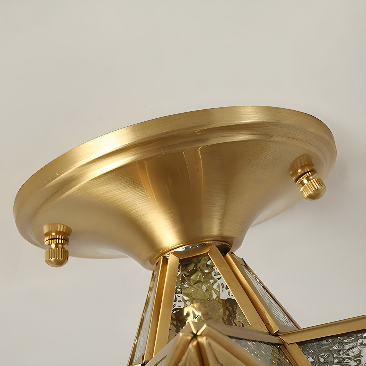 Deckenleuchte aus Kupfer und Glas im europäischen Stil – A | Desfino