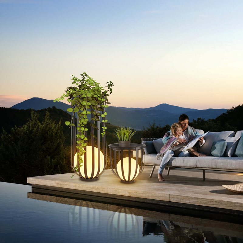 Solar Flower Stand Outdoor Floor Lamp | Desfino