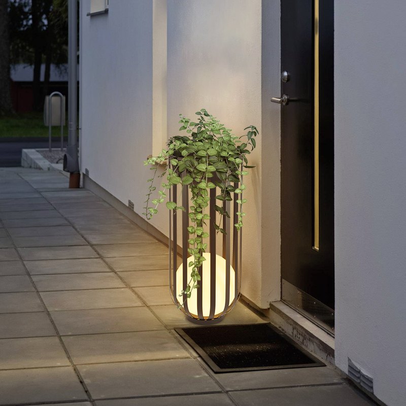 Solar Flower Stand Outdoor Floor Lamp | Desfino