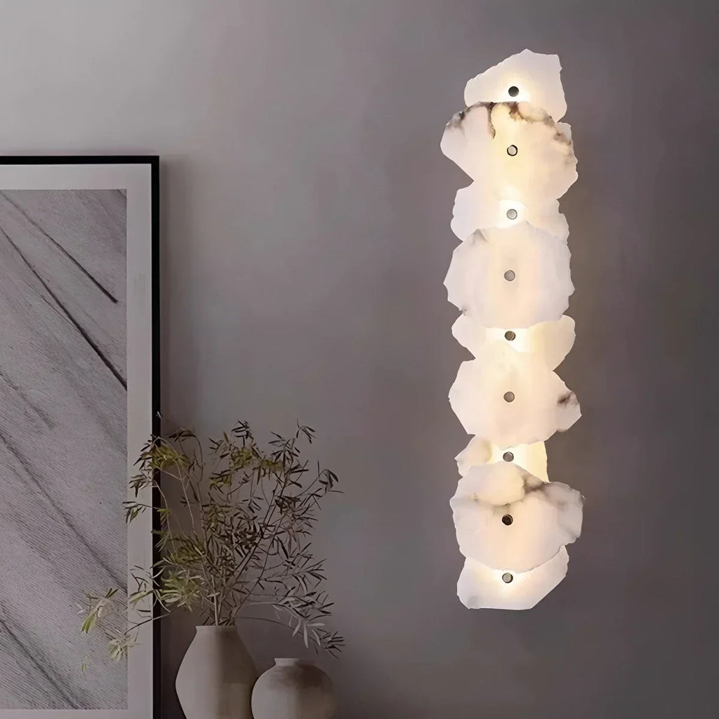 Moderne luxuriöse kunstvolle Wandleuchte aus spanischem Alabaster | Desfino