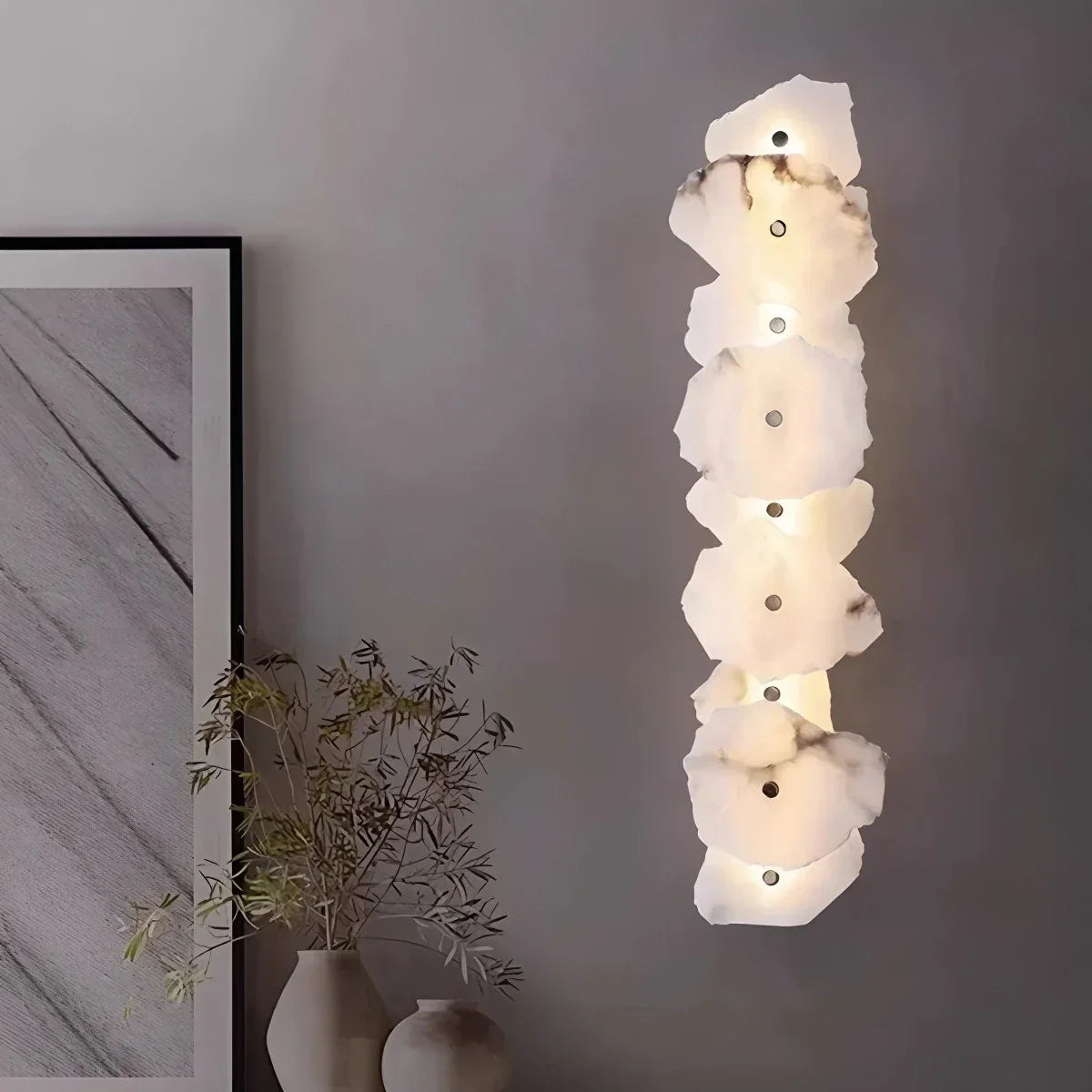Moderne luxuriöse kunstvolle Wandleuchte aus spanischem Alabaster | Desfino
