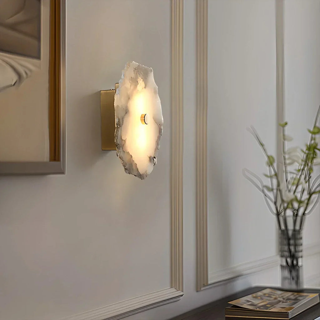 Moderne luxuriöse kunstvolle Wandleuchte aus spanischem Alabaster | Desfino