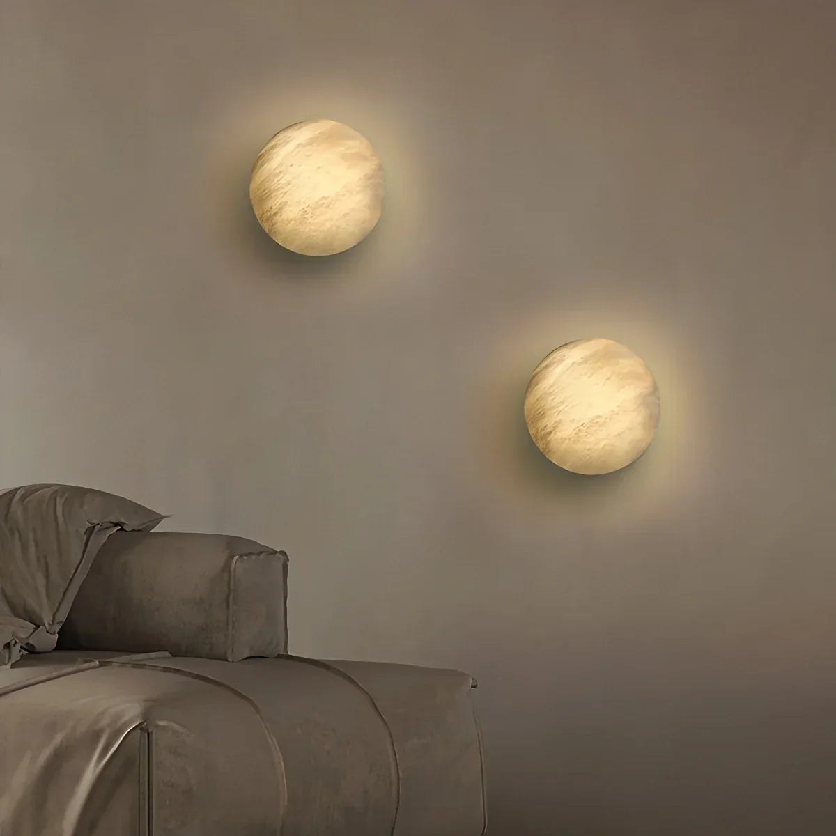 Moderne minimalistische runde Wandlampe aus spanischem Alabaster | Desfino