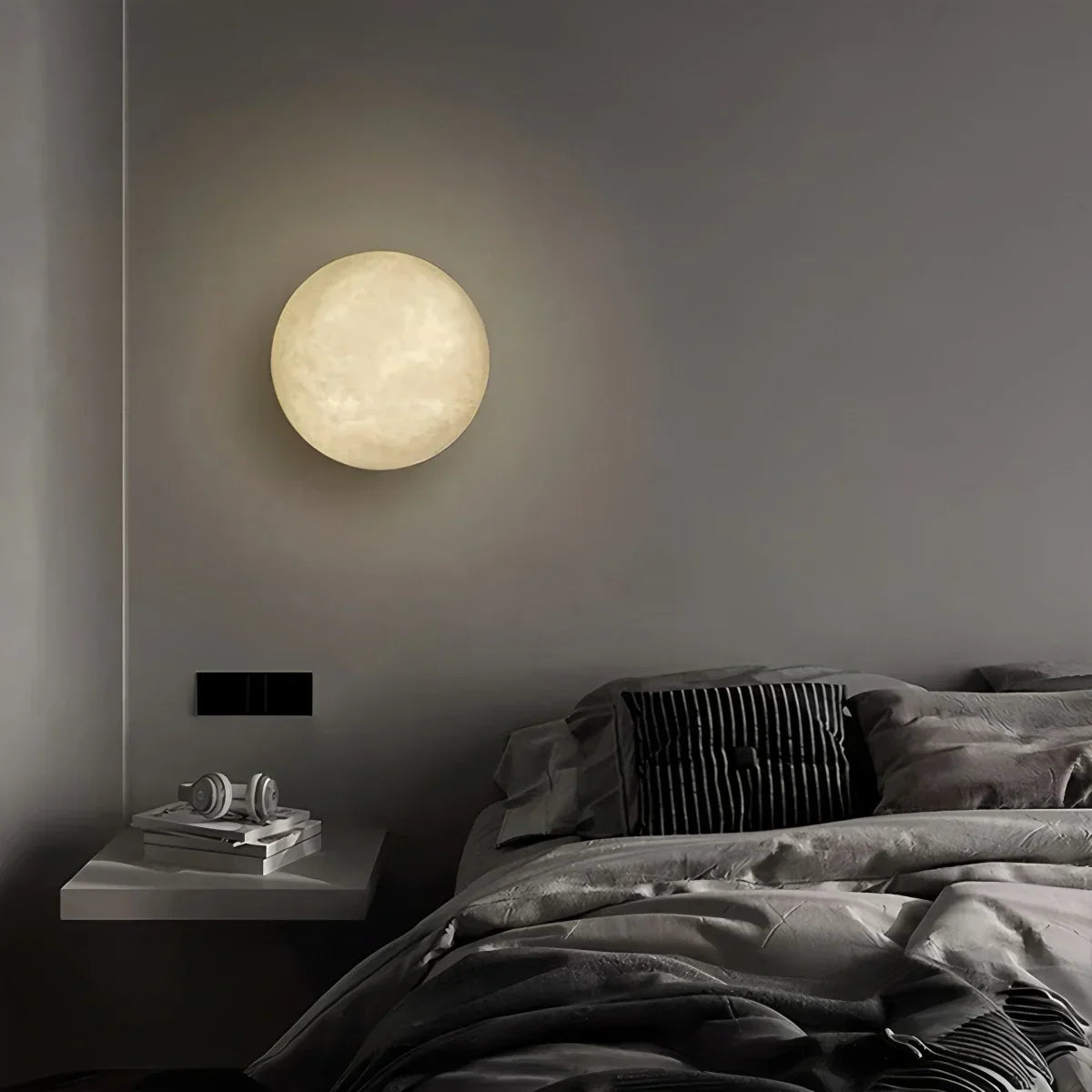 Moderne minimalistische runde Wandlampe aus spanischem Alabaster | Desfino