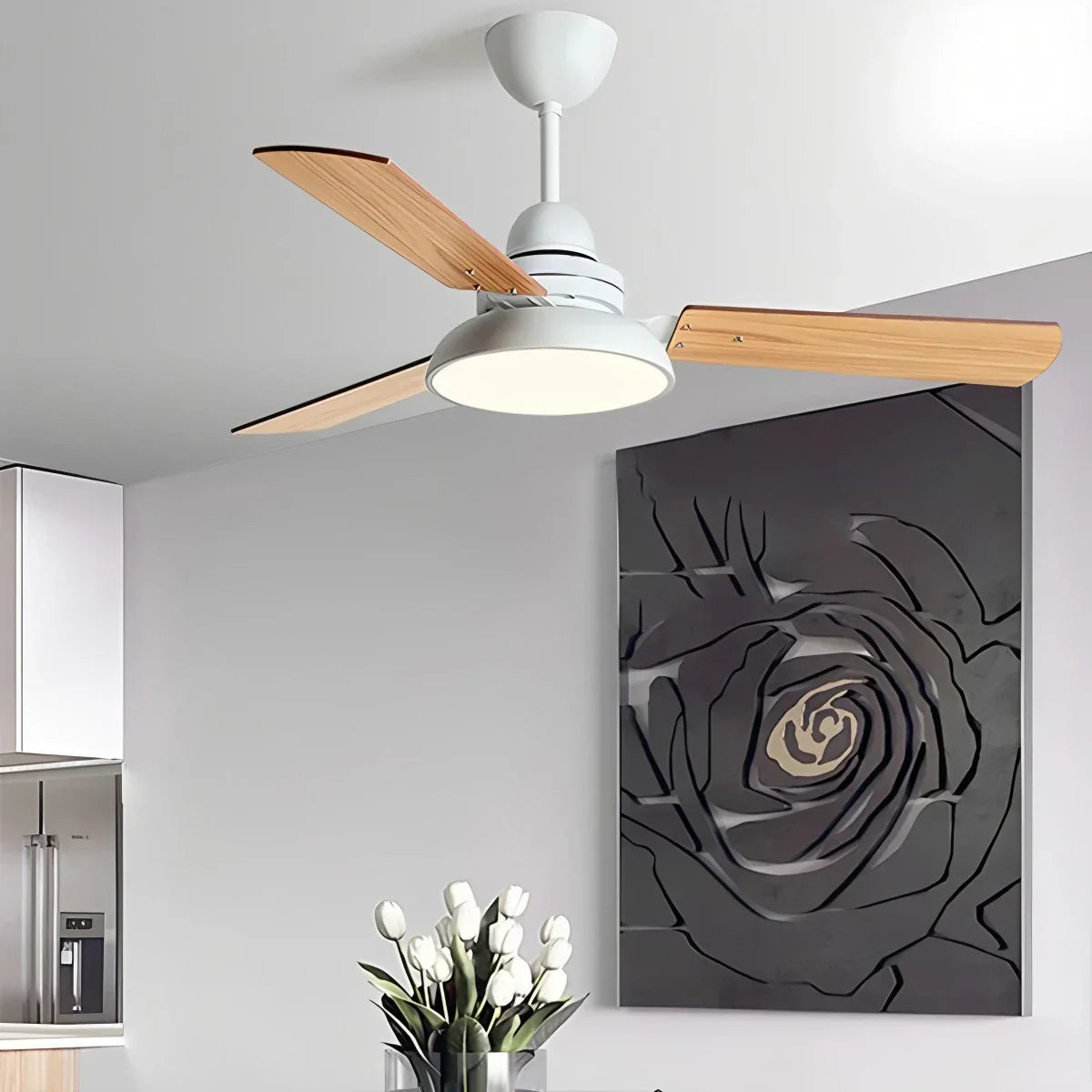 Moderne minimalistische Deckenventilatorleuchte mit drei Blättern | Desfino